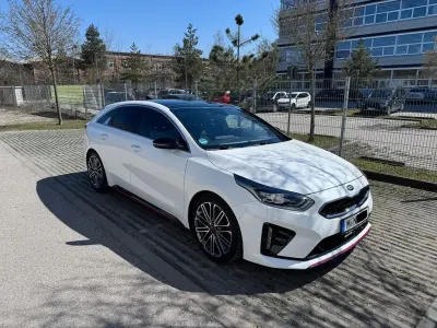 Używany Kia ProCeed GT 204 KM (150 kW) 2021 Biały Kombi
