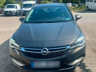 Gebraucht Opel Astra 101 PS (74 kW) 2016 Grau Kombi