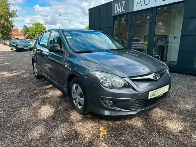 Gebraucht Hyundai i30 Edition+ 109 PS (80 kW) 2011 Grau Limousine