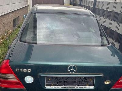 Mercedes C180