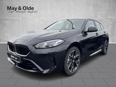 Neu BMW 120 Sport Line 170 PS (125 kW) 2026 Schwarz Kleinwagen