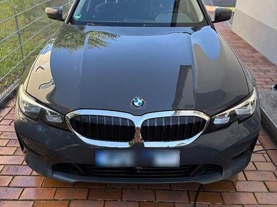 Gebraucht BMW 318 Luxury Line 150 PS (110 kW) 2020 Grau Kombi