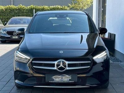 Usata Mercedes C180 Avantgarde 115 CV (84 kW) 2019 Nero Berlina