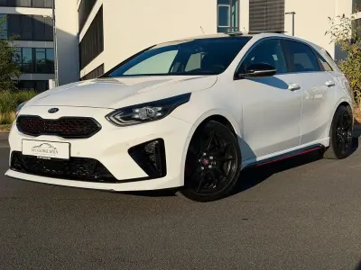 Gebraucht Kia Ceed GT 204 PS (150 kW) 2019 Weiß Kleinwagen
