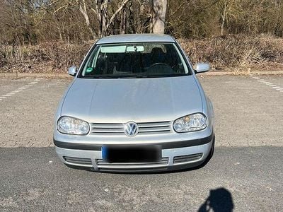 Gebraucht VW Golf IV 101 PS (74 kW) 2000 Silber Kleinwagen