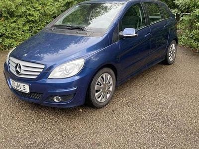 Mercedes B200