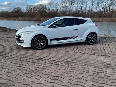 Gebraucht Renault Mégane III R.S. 250 PS (183 kW) 2011 Weiß Coupé