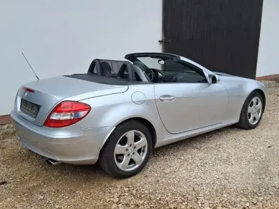 Gebraucht Mercedes SLK200 163 PS (119 kW) 2006 Silber Cabrio