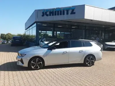 Gebraucht Opel Astra 131 PS (96 kW) 2025 Silber Kleinwagen