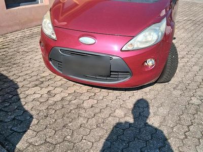 Gebraucht Ford Ka Titanium 75 PS (55 kW) 2010 Rot Kleinwagen