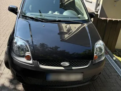 Gebraucht Ford Fiesta 70 PS (51 kW) 2008 Schwarz Kleinwagen