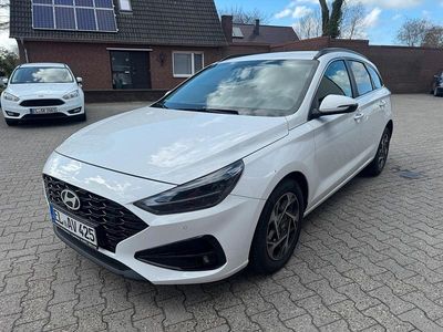 Gebraucht Hyundai i30 100 PS (73 kW) 2024 Weiß Kombi