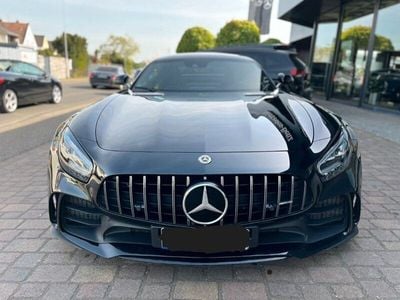 Mercedes AMG GT R