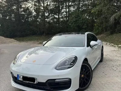Gebraucht Porsche Panamera GTS Sport Turismo 460 PS (338 kW) 2019 Weiß Kleinwagen