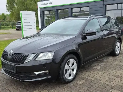 Gebraucht Skoda Octavia Style 150 PS (110 kW) 2020 Black magic perleffekt Kombi