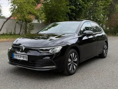 Second-hand VW Golf VIII Move 131 CP (96 kW) 2023 Negru Berlinǎ