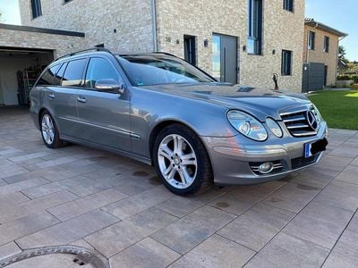 Mercedes E280