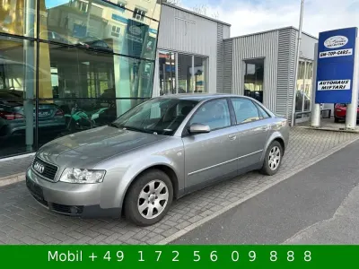 Używany Audi A4 131 KM (96 kW) 2001 Szary Sedan/Limuzyna