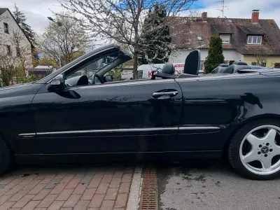 Używany Mercedes CLK240 170 KM (125 kW) 2003 Czarny Kabriolet