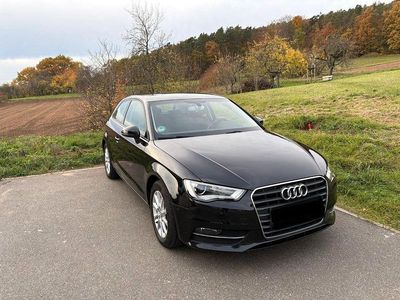 Schwarz Gebraucht 2013 Audi A3 Attraction Limousine | 9.390 € (Fairer Preis)