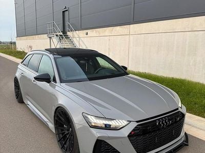 Grau Gebraucht 2023 Audi RS6 Design Kombi | 118.499 €