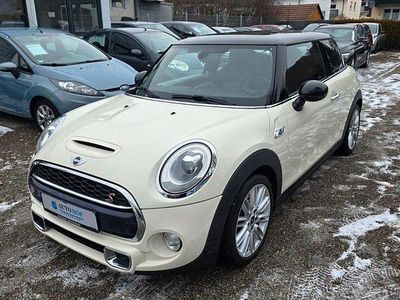 Weiß Gebraucht 2016 Mini Cooper SD Chili Kleinwagen | 13.500 € (Fairer Preis)