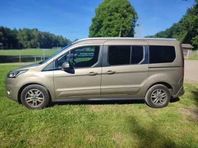 Gebraucht Ford Grand Tourneo Connect Titanium 120 PS (88 kW) 2020 Silber Van / Kleinbus