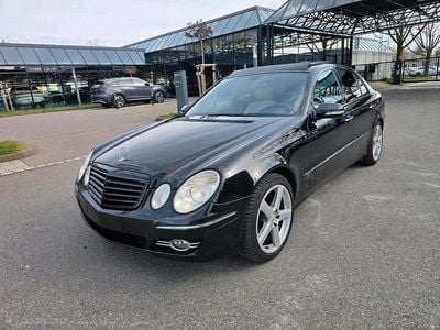 Gebraucht Mercedes E500 Avantgarde 387 PS (284 kW) 2008 Schwarz Limousine