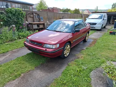 Gebraucht Subaru Legacy 116 PS (85 kW) 1992 Rot Limousine