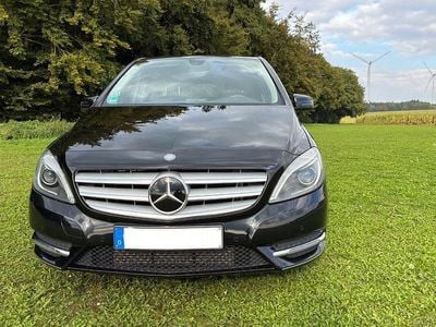 Mercedes B200