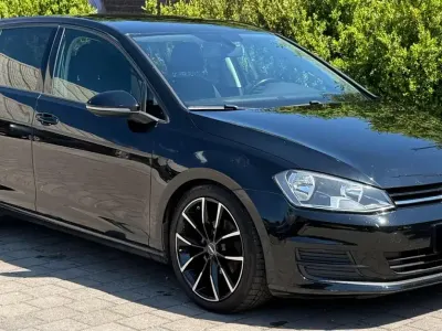 Gebraucht VW Golf VII Sport 110 PS (80 kW) 2015 Schwarz Limousine