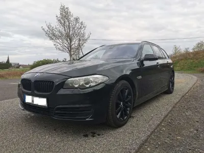 Usata BMW 530 Luxury Line 258 CV (189 kW) 2013 Nero Station wagon