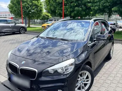 Gebraucht BMW 218 Active Tourer 136 PS (100 kW) 2014 Schwarz Van / Kleinbus
