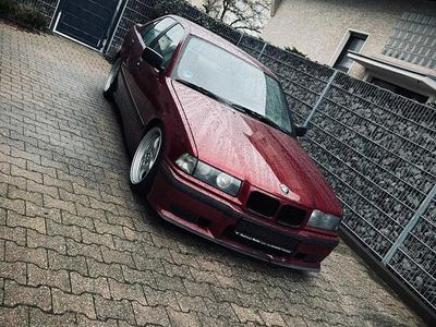 Second-hand BMW 318 Basis 118 CP (86 kW) 1991 Roșu Berlinǎ