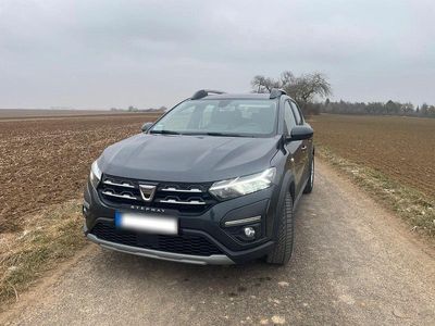 Gebraucht Dacia Sandero Stepway 91 PS (66 kW) 2021 Grau Limousine