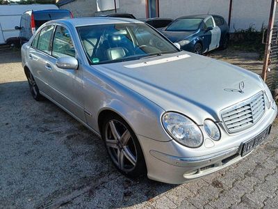 Mercedes E320