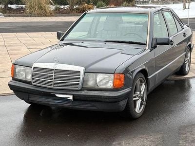 Schwarz Gebraucht 1990 Mercedes 190 Limousine | 5.500 €