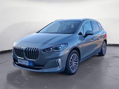 Silber Gebraucht 2025 BMW 220 Active Tourer Sport Line Van / Kleinbus | 33.460 € (Fairer Preis)