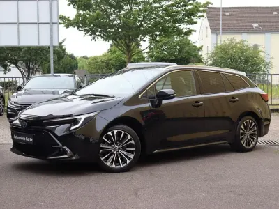 Gebraucht Toyota Corolla Team 140 PS (102 kW) 2025 Schwarz Kombi