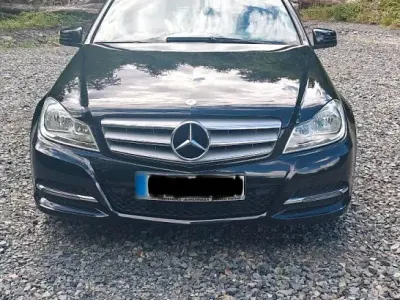 Gebraucht Mercedes C200 136 PS (100 kW) 2012 Schwarz Limousine