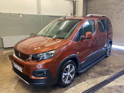 Gebraucht Peugeot Rifter Active 110 PS (80 kW) 2018 Braun Van / Kleinbus