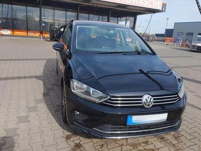 Second-hand VW Golf Sportsvan Allstar 125 CP (91 kW) 2015 Negru Monovolum