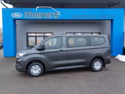 Neu Ford Transit Custom 136 PS (100 kW) 2026 Grau Kombi