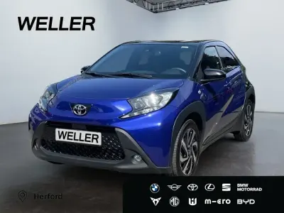 Gebraucht Toyota Aygo X Basis 72 PS (52 kW) 2025 Blau SUV