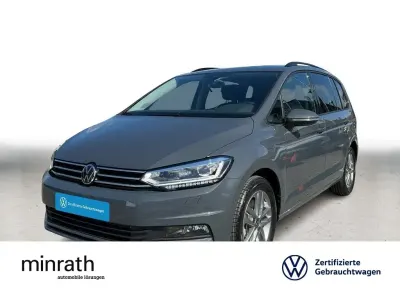 Neu VW Touran Comfortline 150 PS (110 kW) 2026 Grau Van / Kleinbus