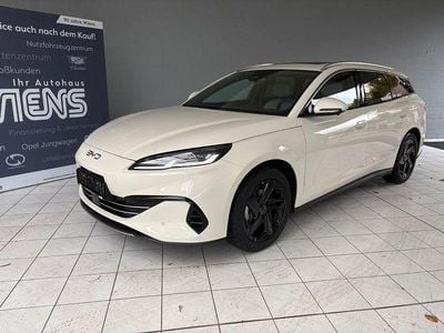 Neu BYD Seal Comfort 212 PS (155 kW) 2025 Beige Limousine