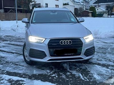 Silber Gebraucht 2014 Audi Q3 Ambiente SUV | 19.500 € (Fairer Preis)