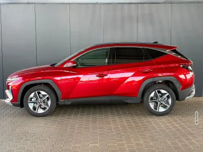 Neu Hyundai Tucson Comfort 150 PS (110 kW) 2026 Rot metallic SUV