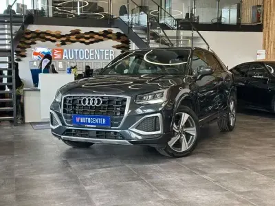 Gebraucht Audi Q2 S-Line 150 PS (110 kW) 2023 Grau SUV