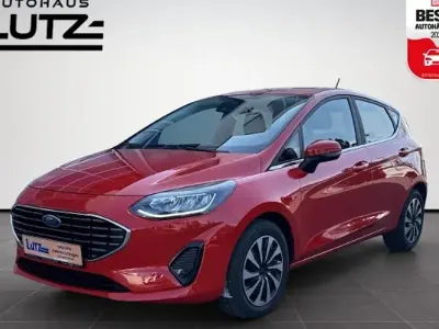 Gebraucht Ford Fiesta Titanium 101 PS (74 kW) 2022 Racerot Kleinwagen